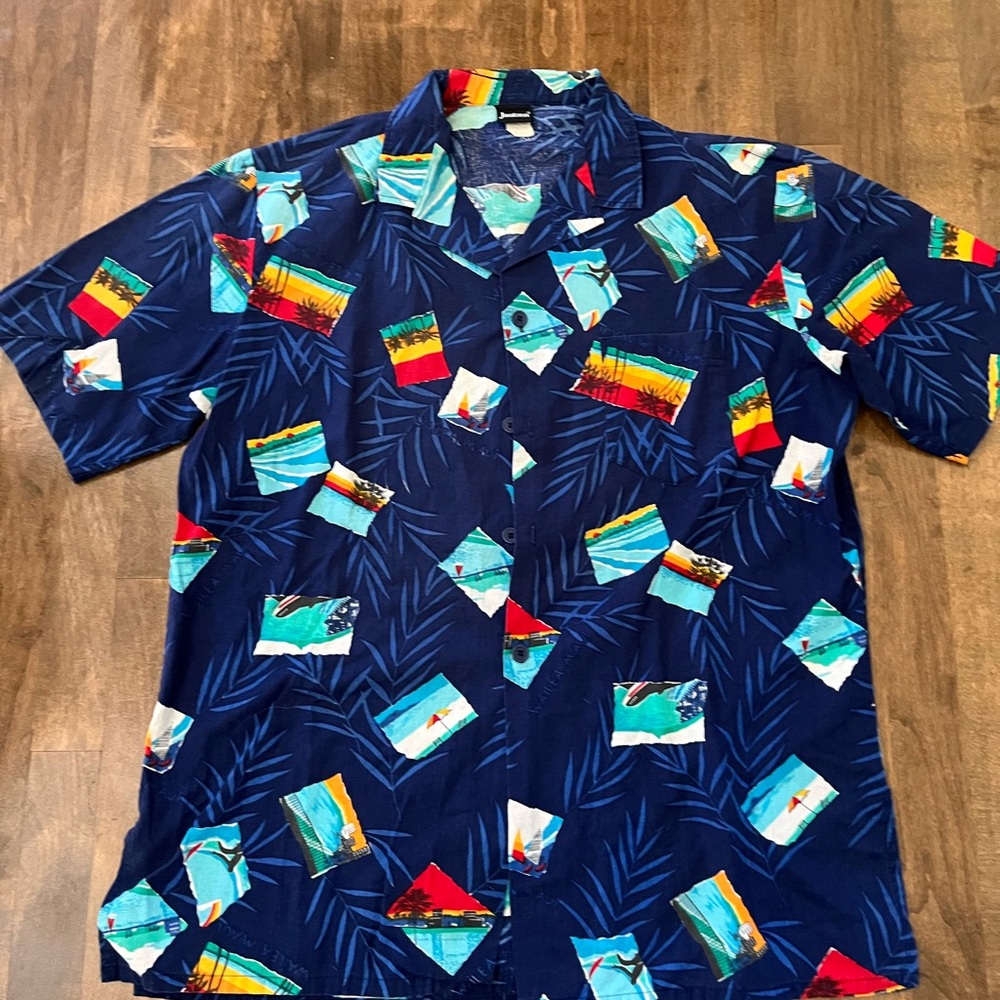 Jantzen vintage Casual Button Down Shirt Blue Red Hawaiian Design.
